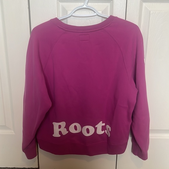 NWOT- Roots Crewneck Sweater - Picture 4 of 4